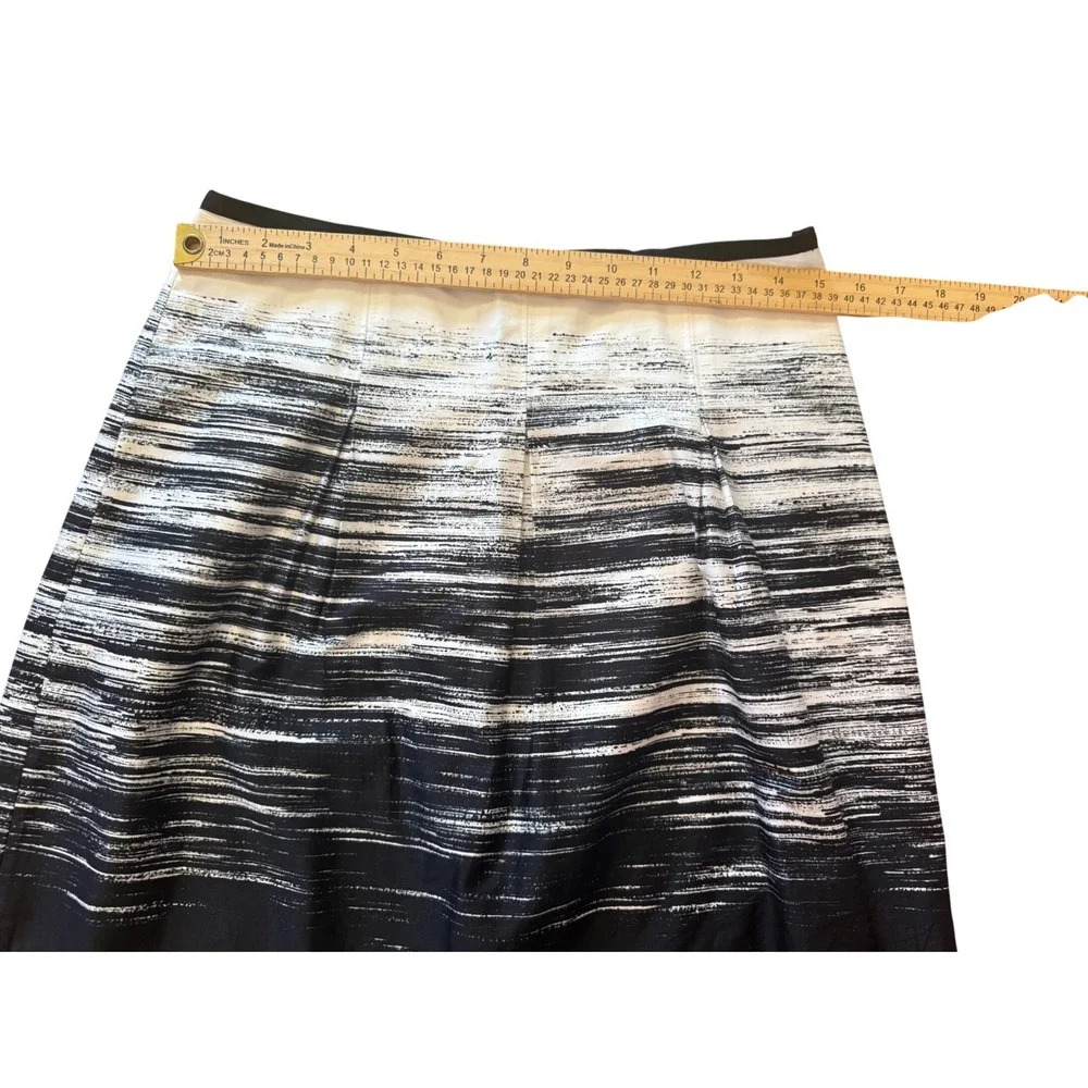 Ann Taylor‎ Petites Skirt 6P Black White Brushstroke A-Line Career Casual